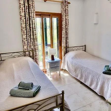 Parata Paradise Apartment *